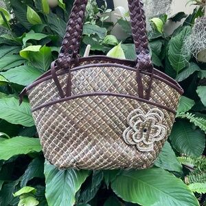 Lovely Hawaiian Lauhala Woven Shoulder Bag